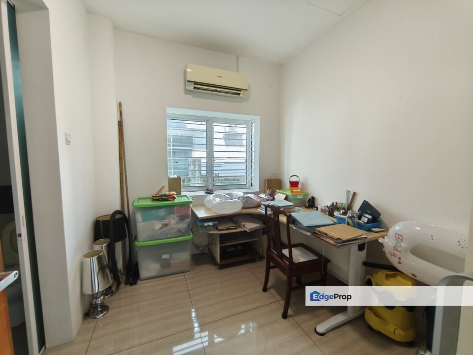 2 storey Renovated Bungalow Ivory Heights Desa 8 Bandar Country Homes Rawang For Sale, Selangor, Rawang