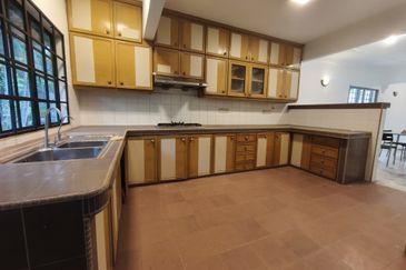 Seksyen 2, Bandar Country Homes