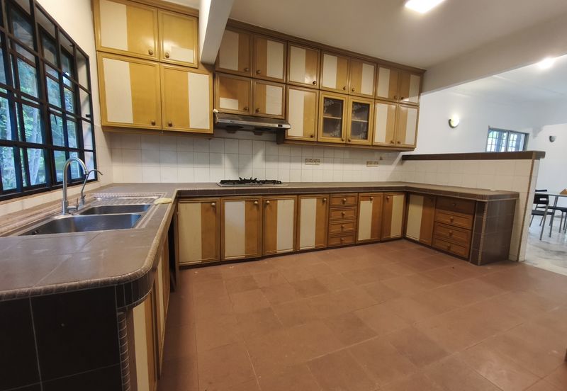 Seksyen 2, Bandar Country Homes