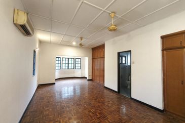 Seksyen 2, Bandar Country Homes