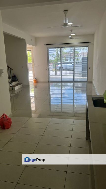 Facing Empty Renovated 2 storey Garland Residence Kota Emerald Rawang For Sale, Selangor, Rawang