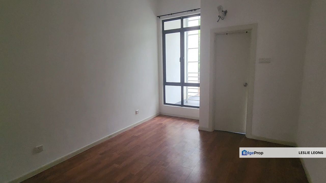 LakeClub parkhome 2 storey kitchen extend renovated Rawang For Sale , Selangor, Rawang