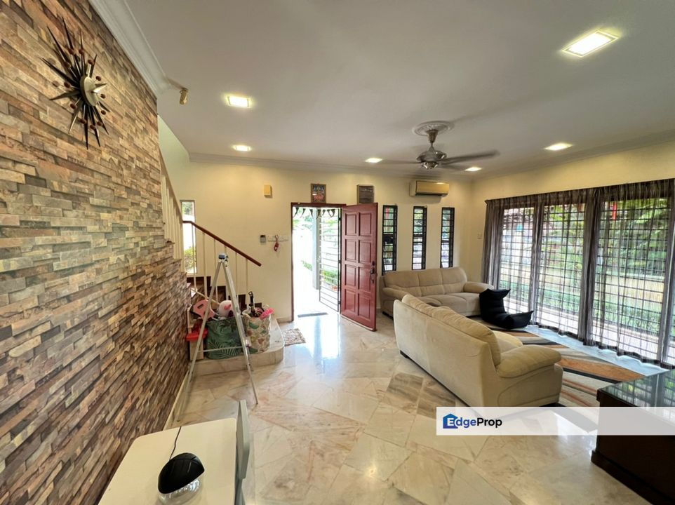 Endlot 2 storey Amethyst 3 Kota Emerald Rawang Renovated Facing Empty For Rent, Selangor, Rawang