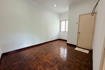 Seksyen 12, Bandar Country Homes