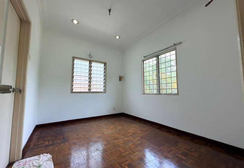 Seksyen 12, Bandar Country Homes