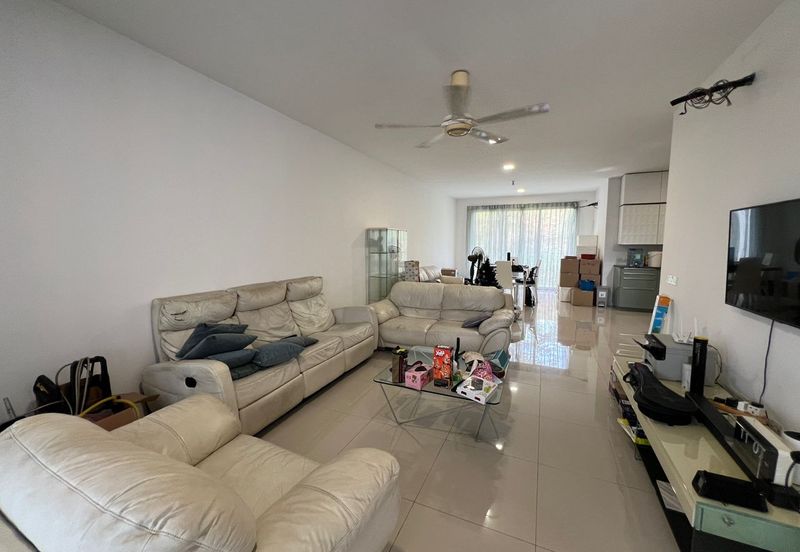 3 Storey Camelia Tamansari Rawang 30x65sf Renovated For Sale