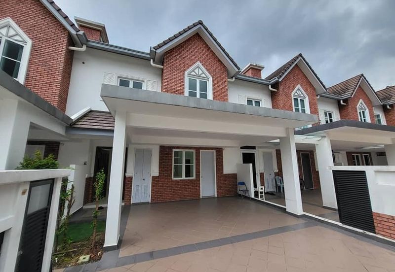 Charming Essex, Setia Eco Templer