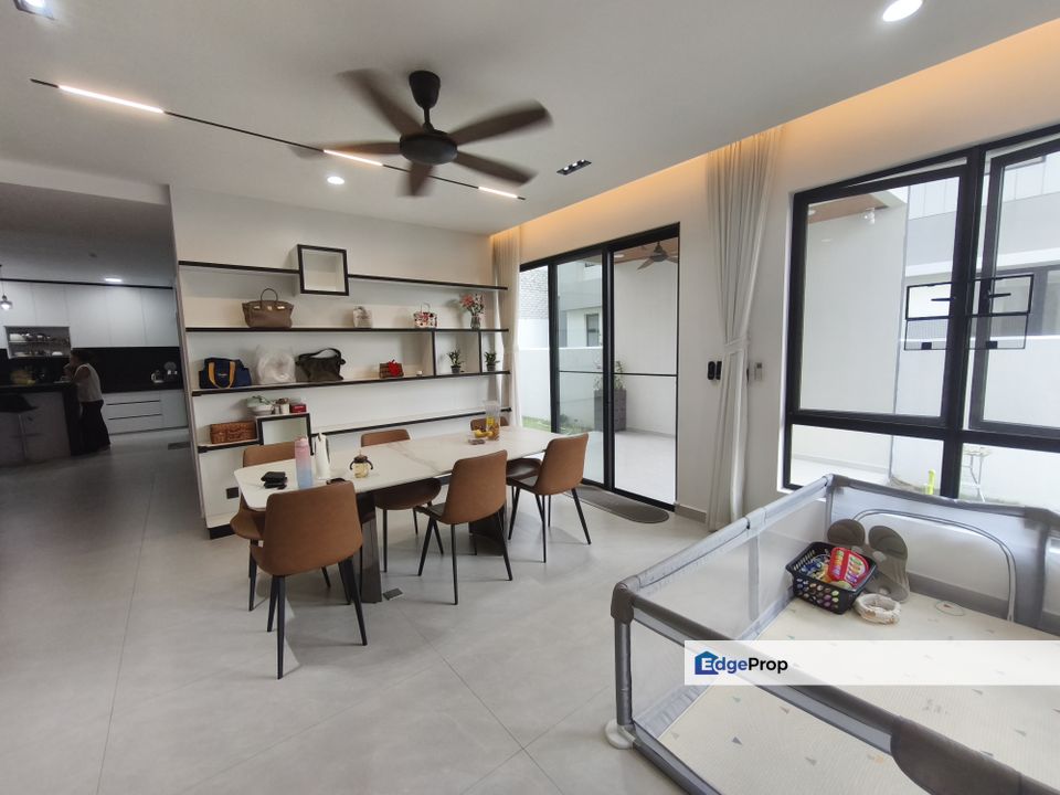 Fully Furnished Semi-D Mallow Residence Kota Emerald Rawang For Rent , Selangor, Rawang