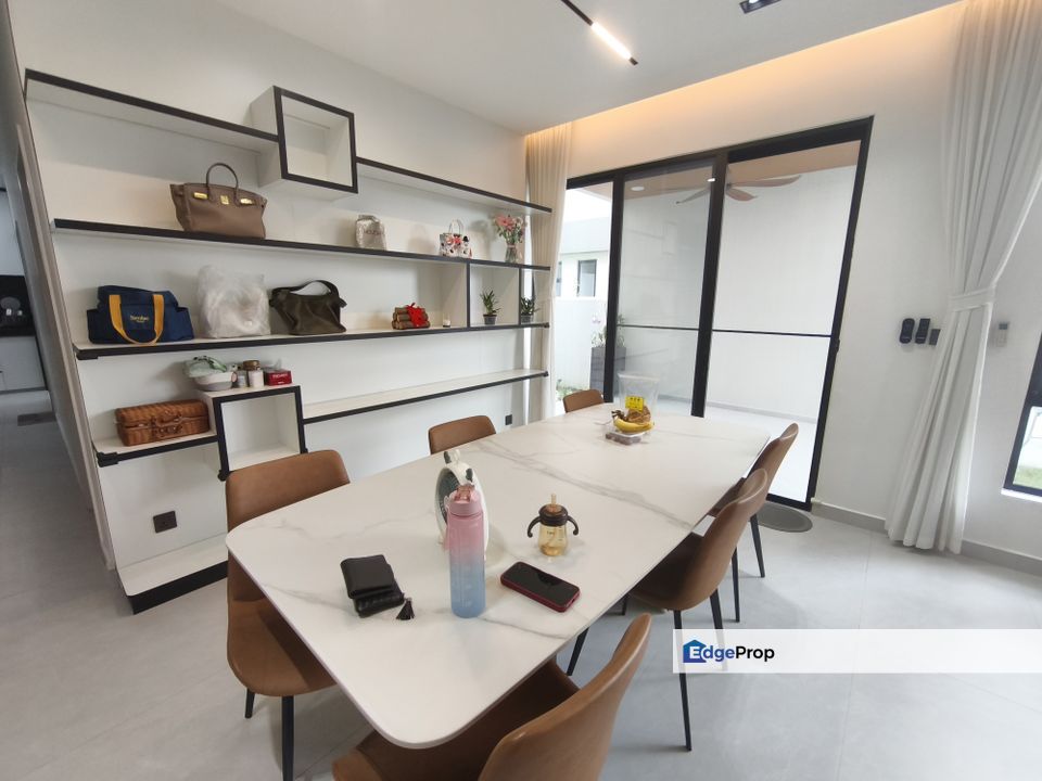 Fully Furnished Semi-D Mallow Residence Kota Emerald Rawang For Rent , Selangor, Rawang