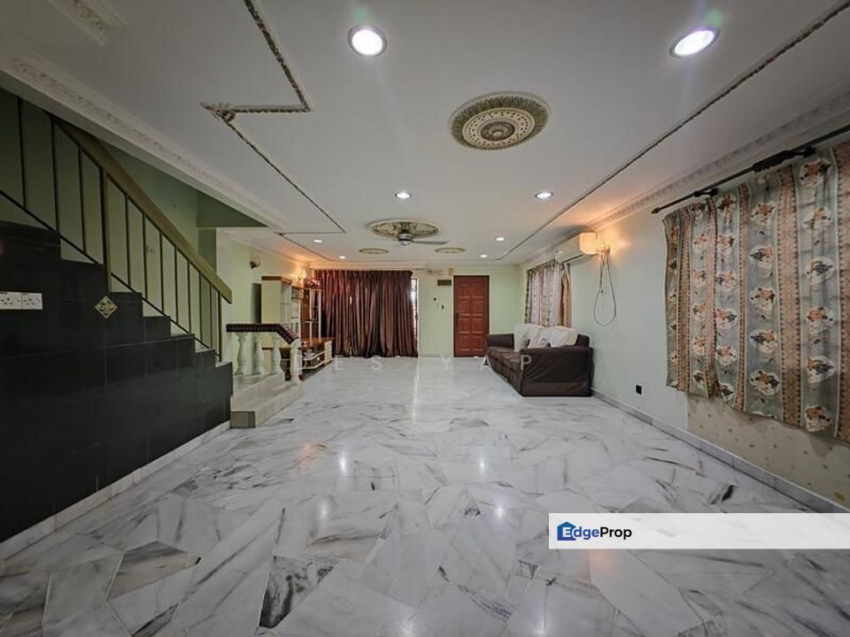 Partly Furnished 2 Storey Bukit Rawang Jaya For Rent 22x75sf, Selangor, Rawang