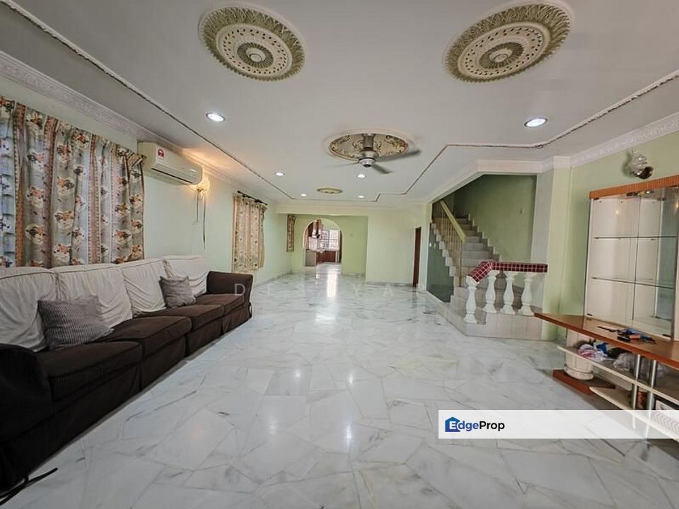 Partly Furnished 2 Storey Bukit Rawang Jaya For Rent 22x75sf, Selangor, Rawang