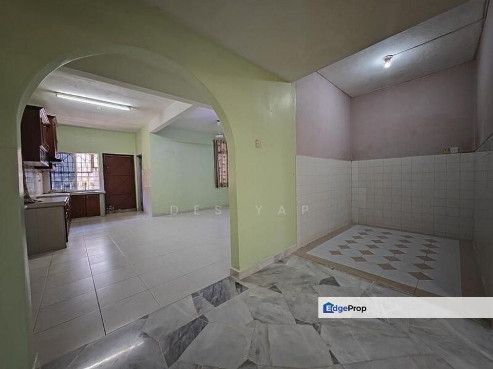 Fully Extended Renovated 2 storey 22x75sf Taman Bukit Rawang Jaya For Rent, Selangor, Rawang