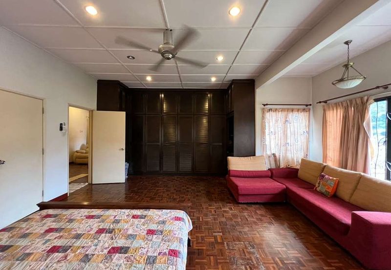 Seksyen 6, Bandar Country Homes