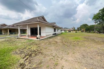 Teluki, Bukit Sentosa