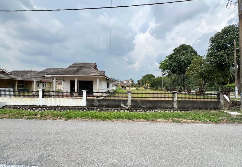 Teluki, Bukit Sentosa