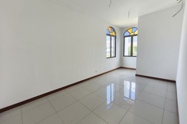 Peranakan Straits, Setia Eco Templer