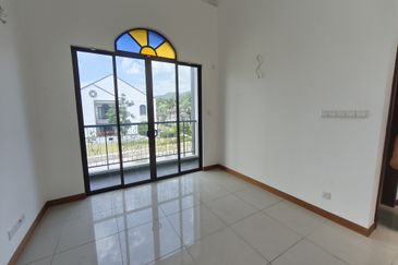 Peranakan Straits, Setia Eco Templer