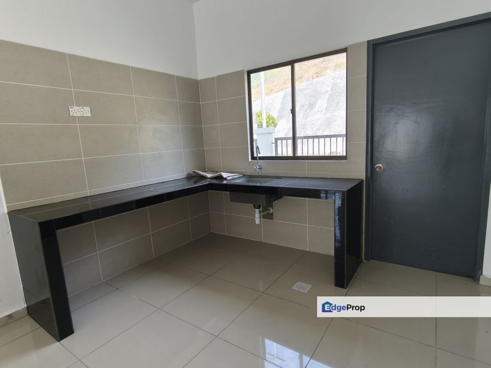Semi-D Taman Scientex Rawang Fasa 2 Partly Furnished For Rent, Selangor, Rawang