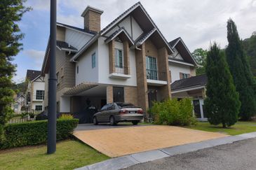 Charming Essex, Setia Eco Templer