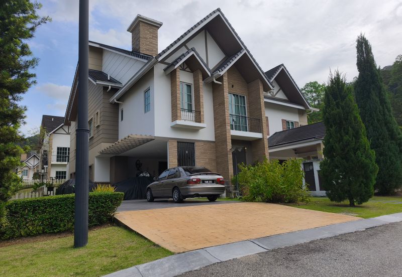 Charming Essex, Setia Eco Templer