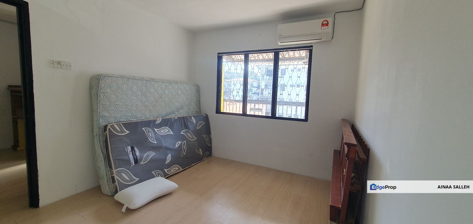 Wangsa Maju Flat Section 2 with Upgrade Flooring and Move in Condition (LEVEL 2), Kuala Lumpur, Wangsa Maju