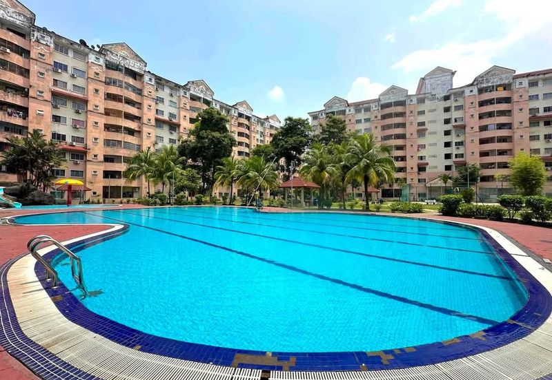 Perdana Villa Low Rise Apartment with Lift (Non Bumi Lot)