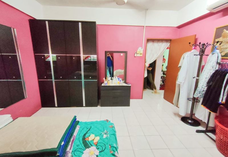 Perdana Villa Low Rise Apartment with Lift (Non Bumi Lot)