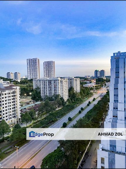 Cyberia Smarthomes C2 facing pool, Selangor, Cyberjaya