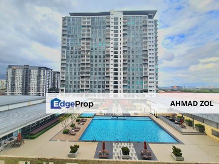 BSP SKYPARK below market facing pool, Selangor, Bandar Saujana Putra