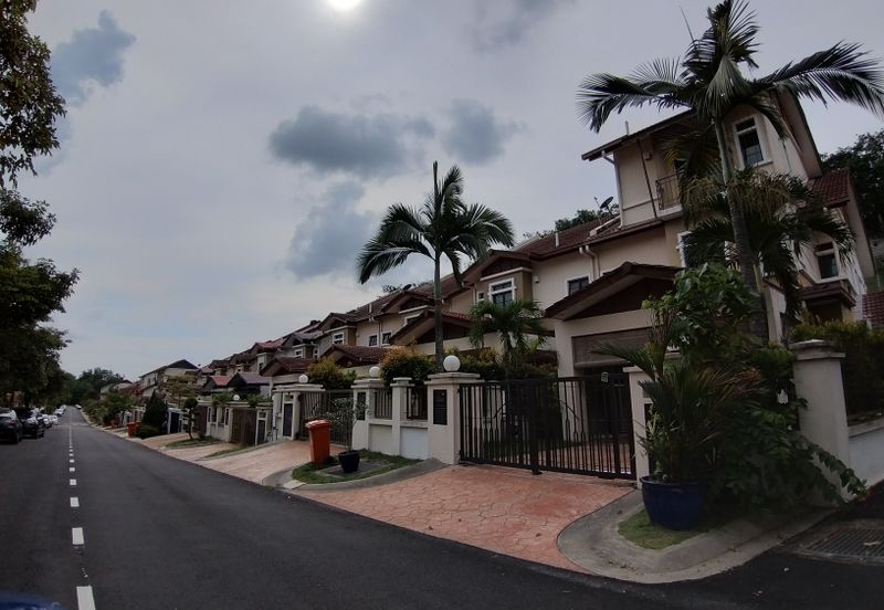 Tropicana Golf & Country Resort