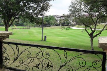 Tropicana Golf & Country Resort