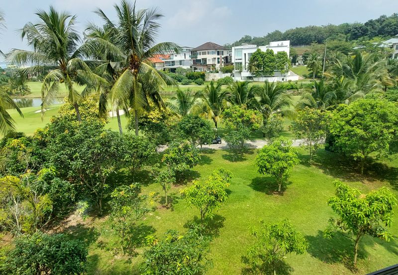 Tropicana Golf & Country Resort