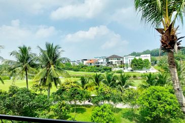 Tropicana Golf & Country Resort