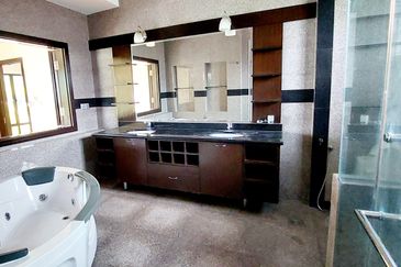 Tropicana Golf & Country Resort