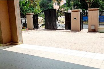 Tropicana Golf & Country Resort