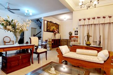 Bukit Jelutong (beside field)