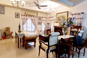 Bukit Jelutong (beside field)