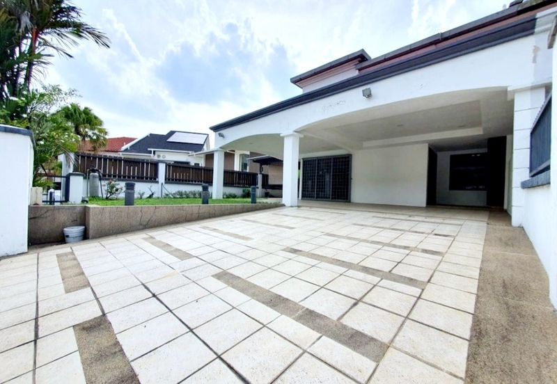 Tropicana Golf & Country Resort