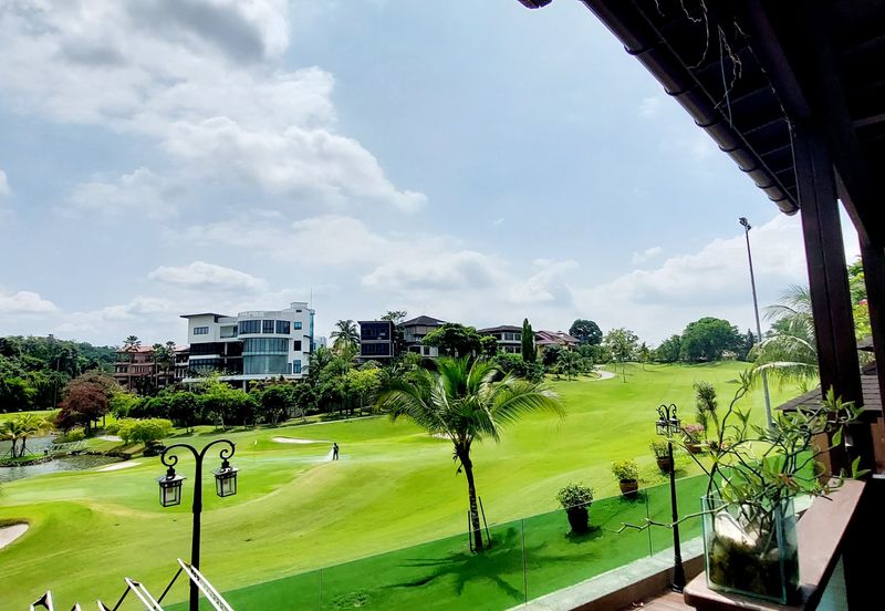 Tropicana Golf & Country Resort