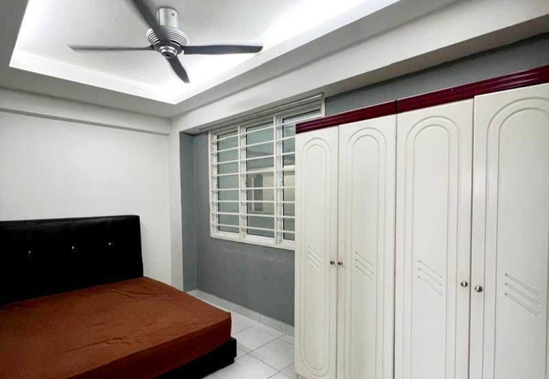 Main Place Residence