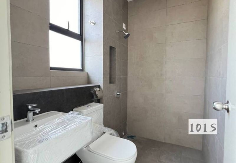 Robin @ Bandar Rimbayu