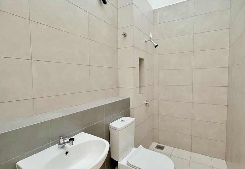 Robin @ Bandar Rimbayu