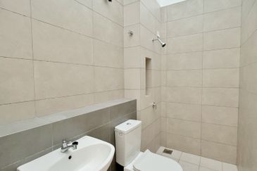 Robin @ Bandar Rimbayu