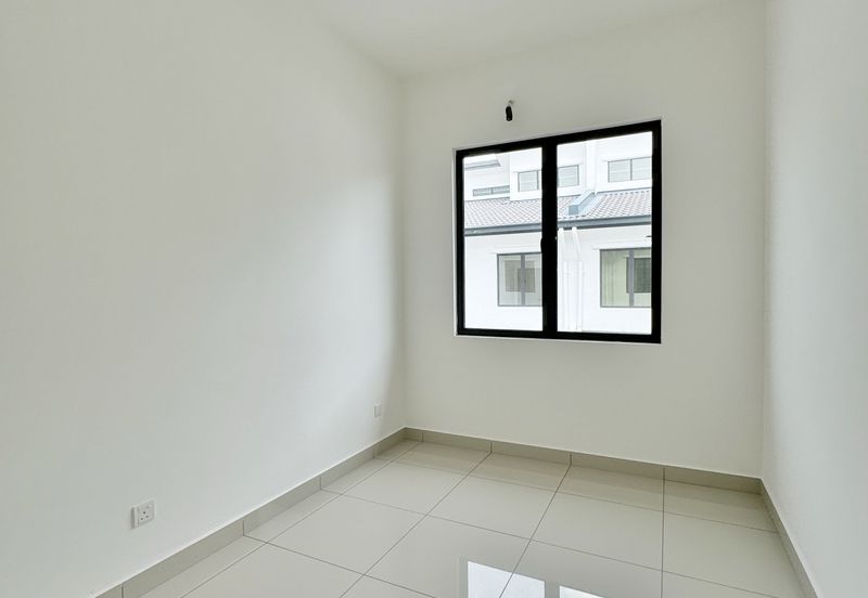 Robin @ Bandar Rimbayu