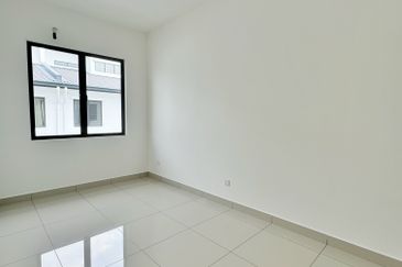 Robin @ Bandar Rimbayu