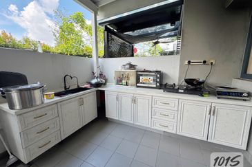 Dalia Residences @ Tropicana Aman