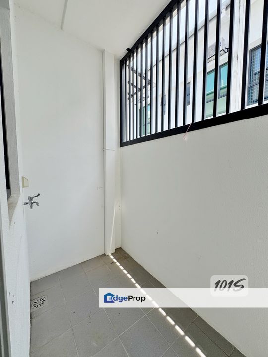 For sale rimbayu swans telok panglima garang 2 sty 22x70 value uby, Selangor, Telok Panglima Garang