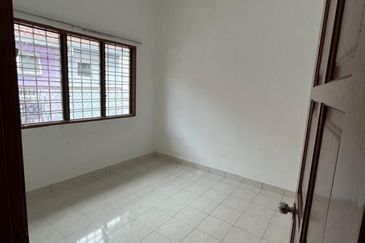 Jalan Makyong, Bandar Bukit Raja