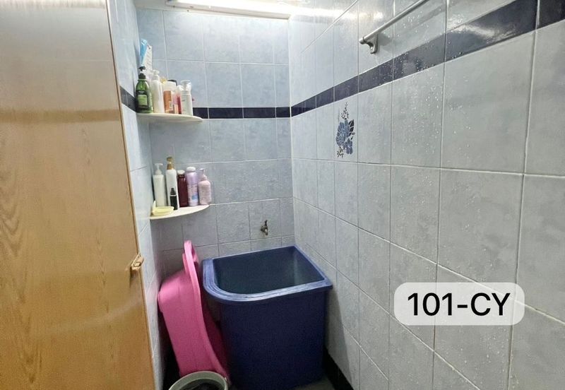 Jalan Selat Selatan 17