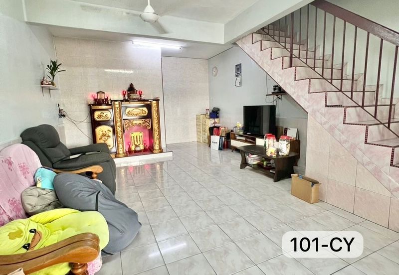 Jalan Selat Selatan 17